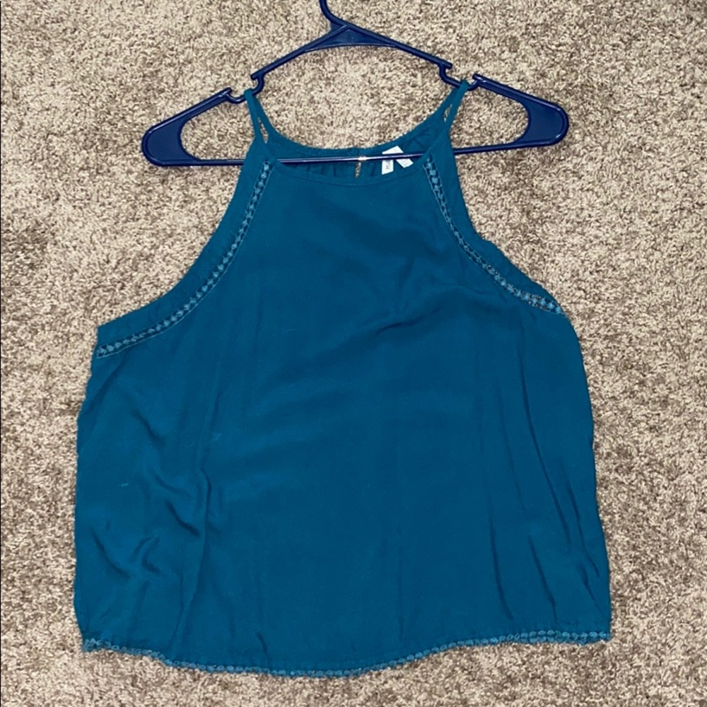 Gently Used Kohl’s Tank
